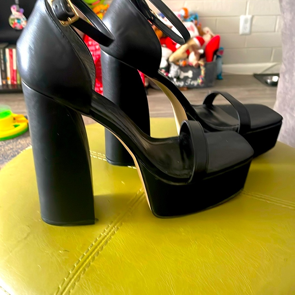 NWOT 5 inch heel size 10